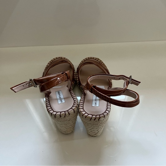 Women’s espadrille, size 5.5, brand Saks Fifth Avenue, colour cognac, NWT - Picture 4 of 9